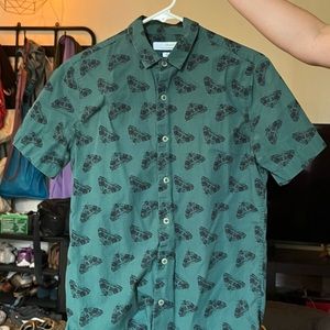 Forest Green Moth Pattern Short-Sleeve Button-Up